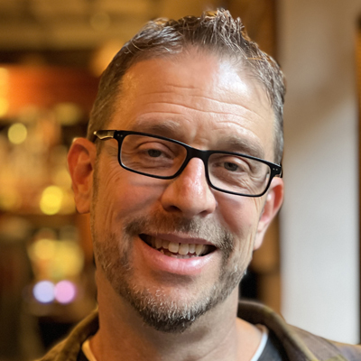 Lindsay Wilson headshot